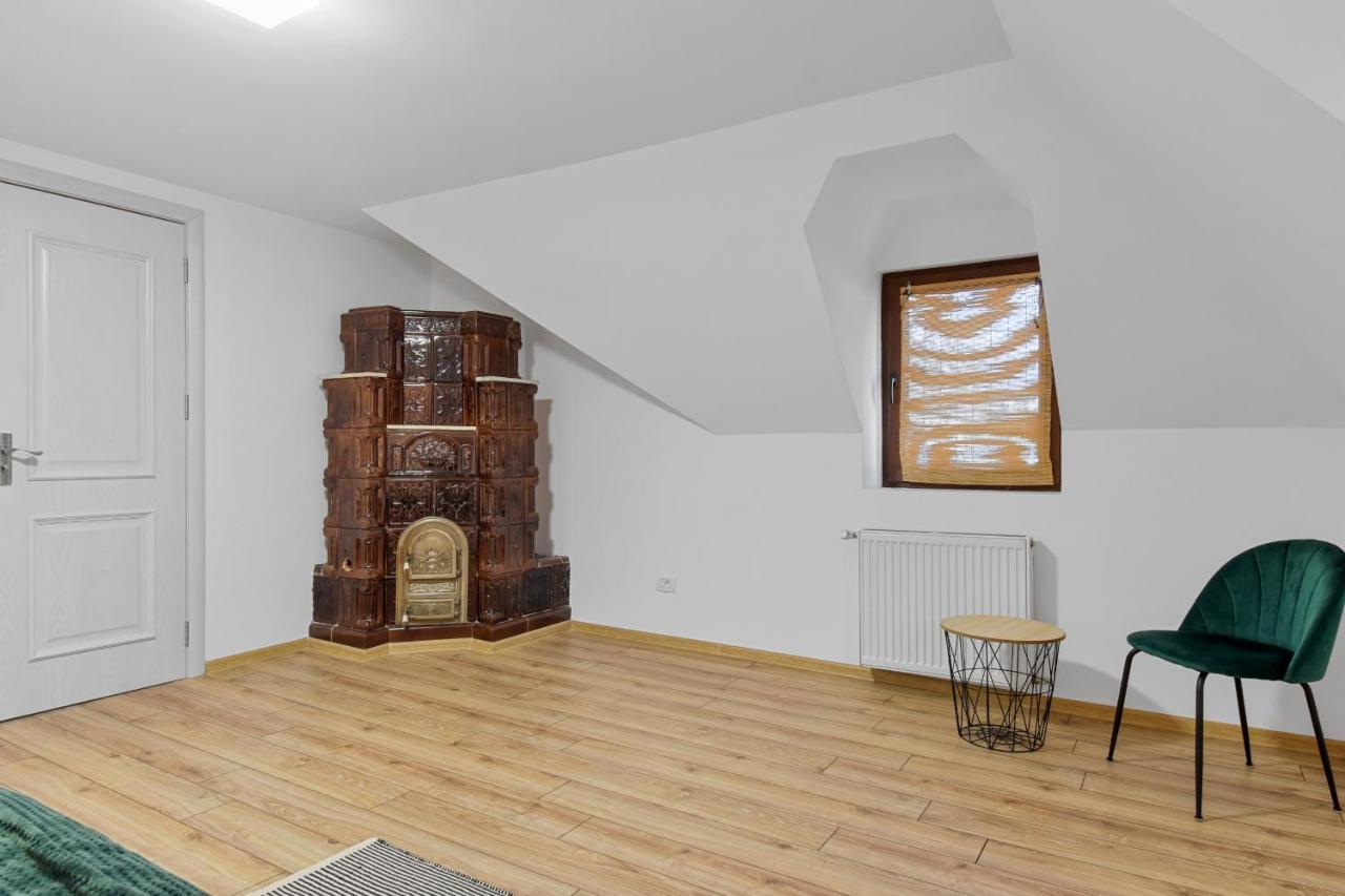 Two Bedrooms Hytta * Sinaia